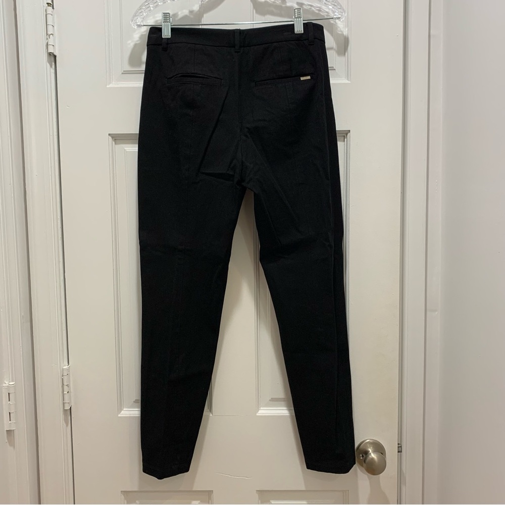 White House Black Market skimmer pants